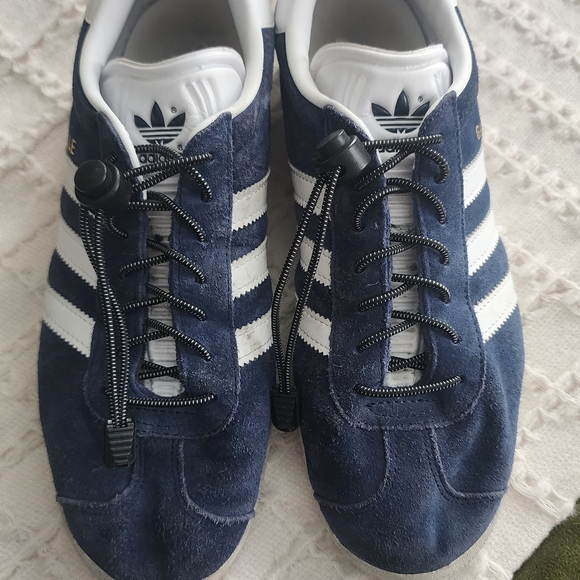 Adidas Men's Dark Blue and White Sneakers - Picture 1 of 6